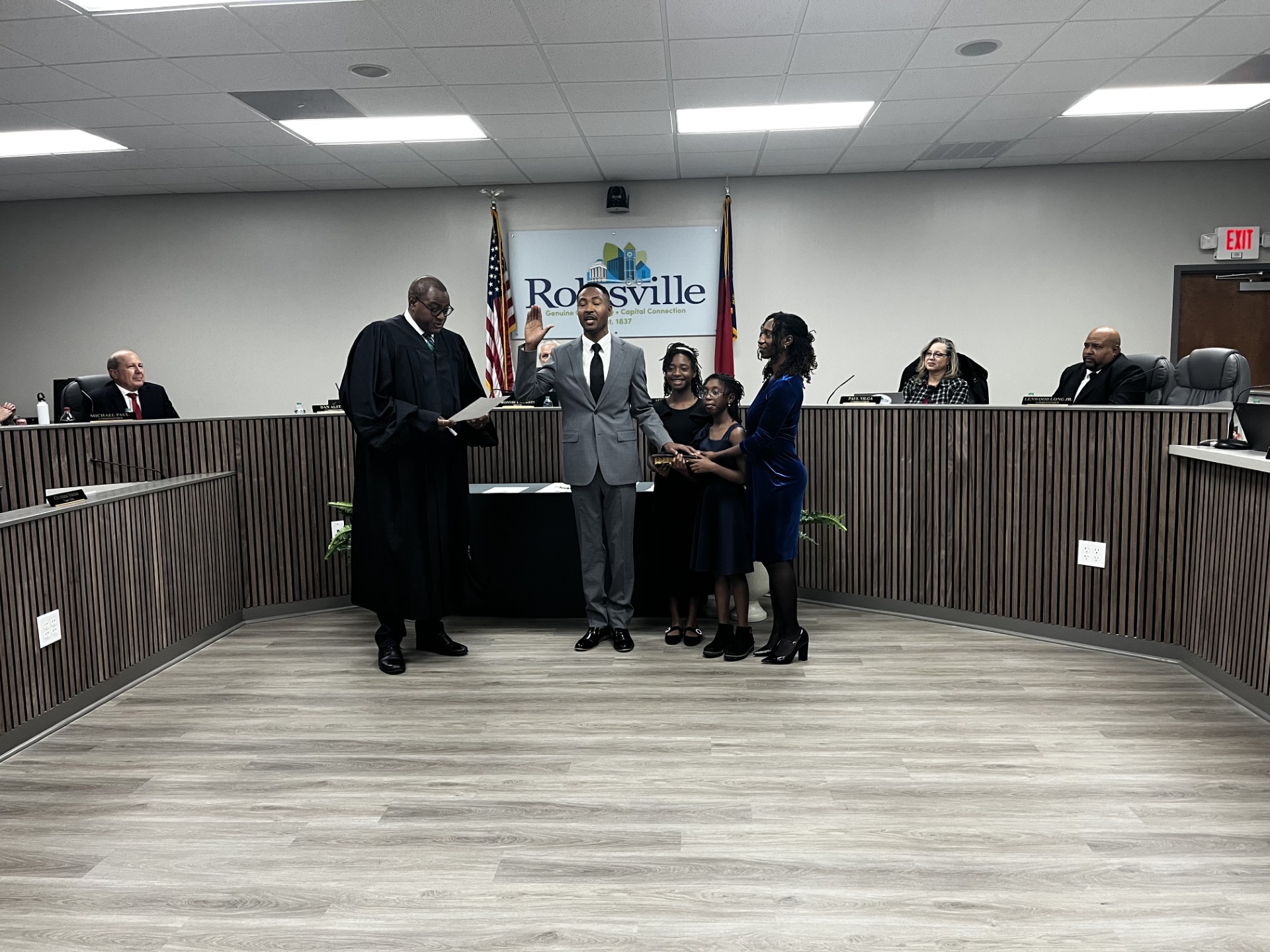 Dan T. Alston swearing in